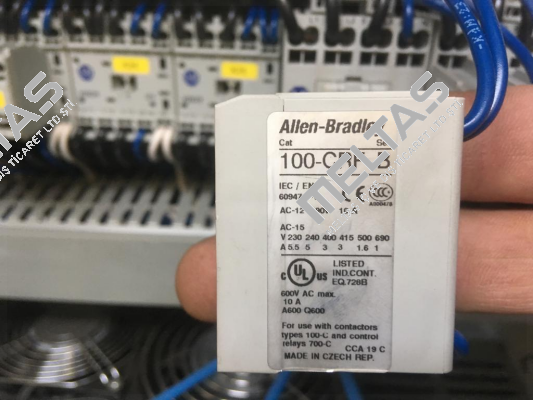 100-CRF B Allen Bradley (Rockwell)